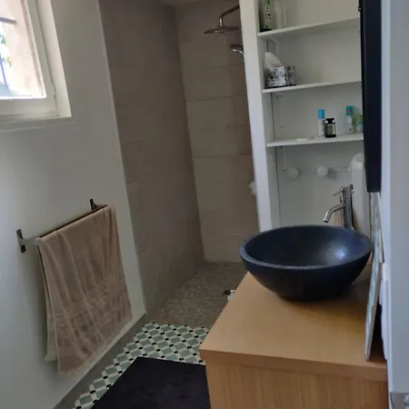 2 Dans Maison Familiale * Le Passage (Lot-et-Garonne)